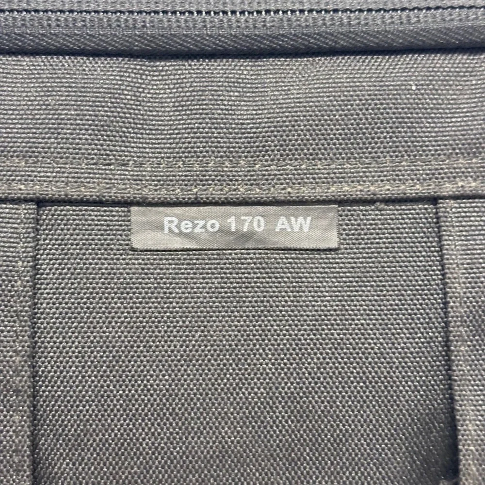 Lowepro Rezo 170 AW Camera Shoulder Bag Black‎ DSLR Case with Rain Cover